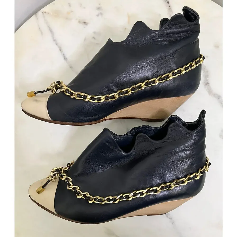 VINTAGE FALL 2008 BERNHARD WILLHELM GOLD CHAIN BLUE/BEIGE WEDGE BOOTIES SZ 7 - Picture 5 of 10